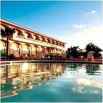 Hotel Embassy Suite Los Marlins Pool